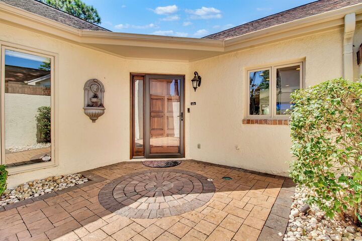 Property Photo:  10 Martinique Dr.  SC 29572