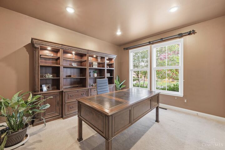 Property Photo: 2625 Stonehaven Drive OH 45245