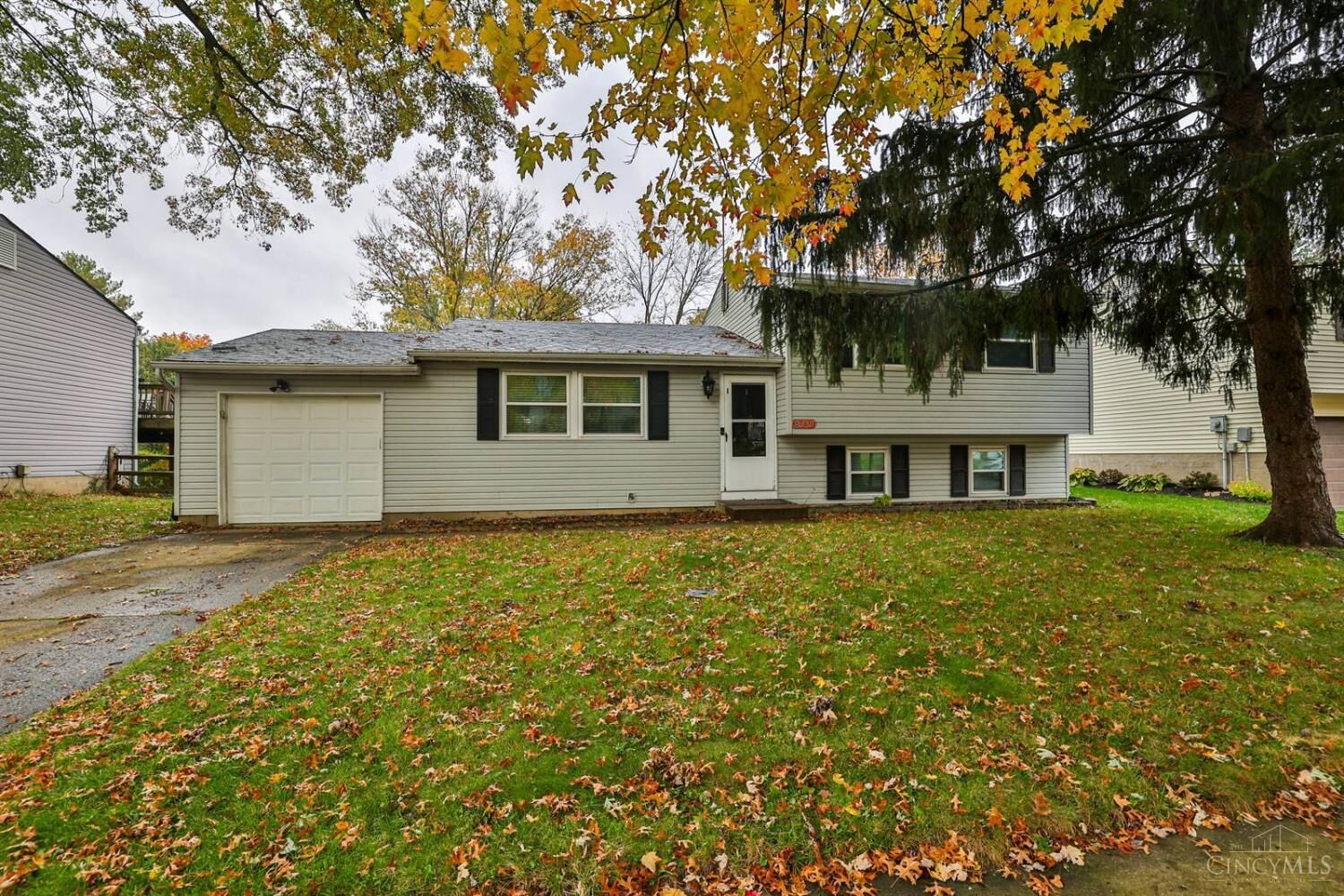 Property Photo:  8730 Exeter Place  OH 45039