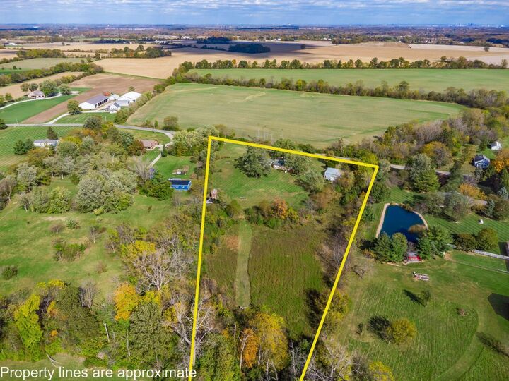 Property Photo:  4550 Lilly Chapel Opossum Road  OH 43140 