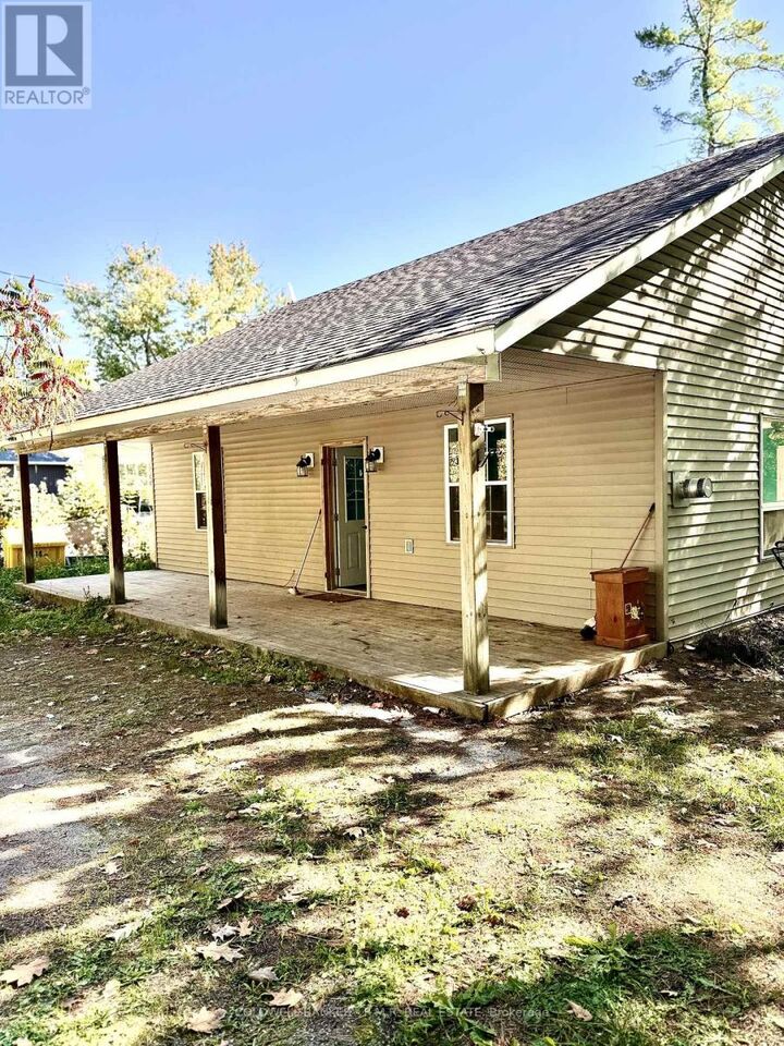 Photo de la propriété:  2 Oakwood Drive  ON K0M 1N0