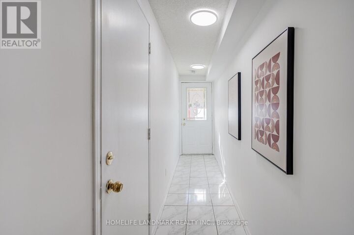 Property Photo:  1050 Bristol Road West 69  ON L5V 2E8 