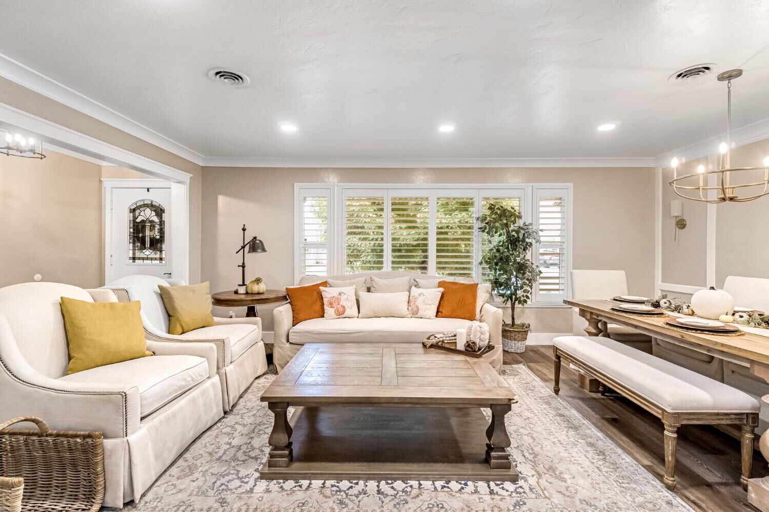 Property Photo:  1103 S Linda Vista Street  CA 93277