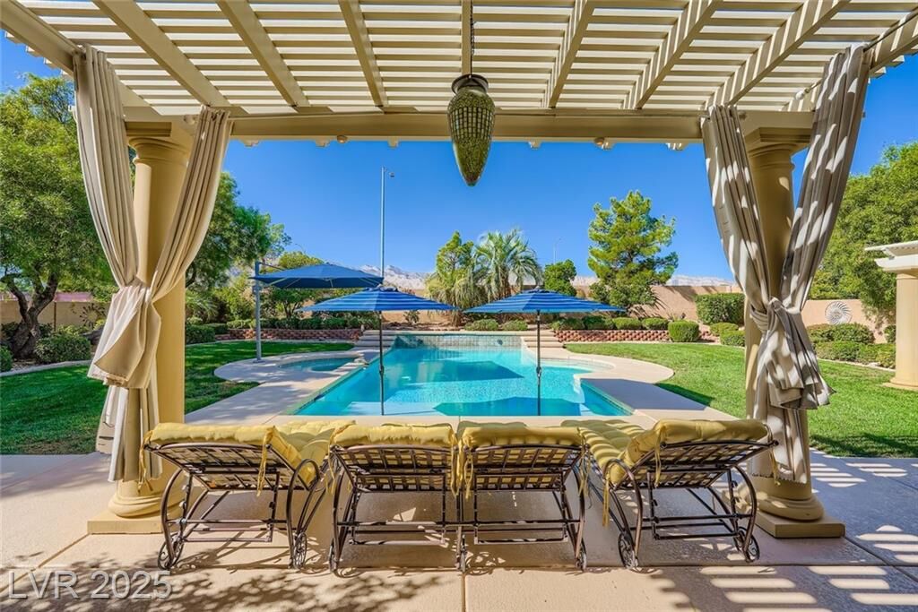 Property Photo: 4727 El Presidente Drive NV 89129