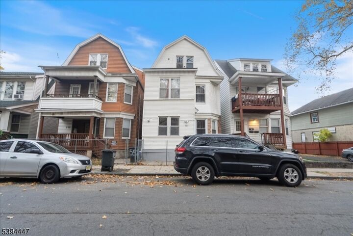 Property Photo:  552 Norwood St  NJ 07018 