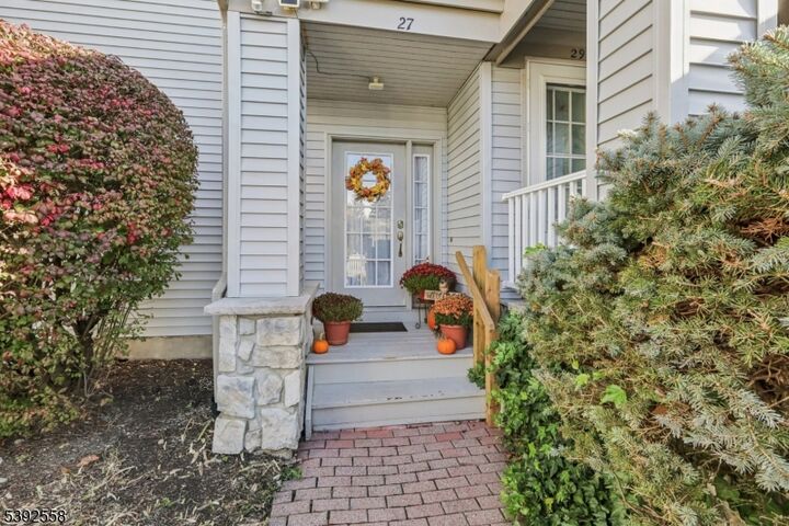 Property Photo:  27 Harker Hill Dr 27  NJ 07419