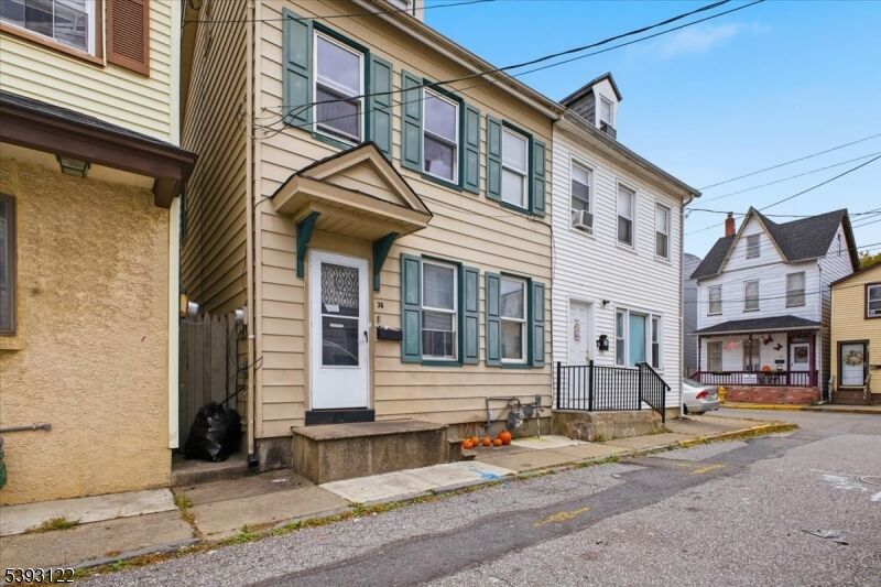 Property Photo:  36 Fox St  NJ 08865