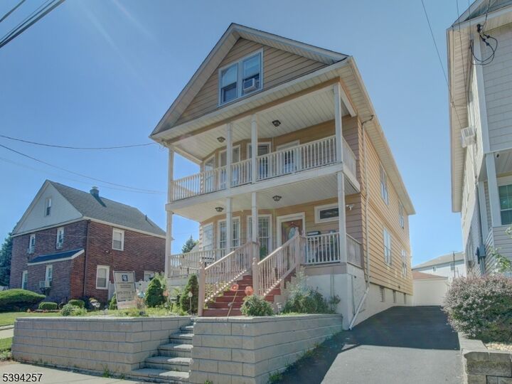 Property Photo:  727 Bonnett St  NJ 07202