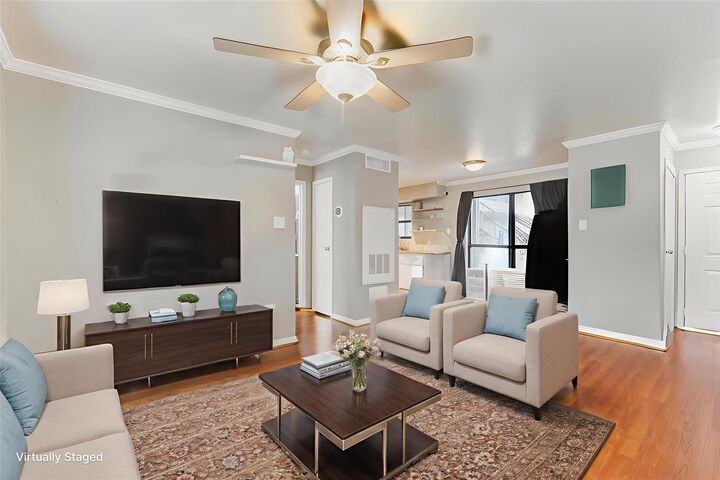 Property Photo:  101 Stratford Street 103  TX 77006 