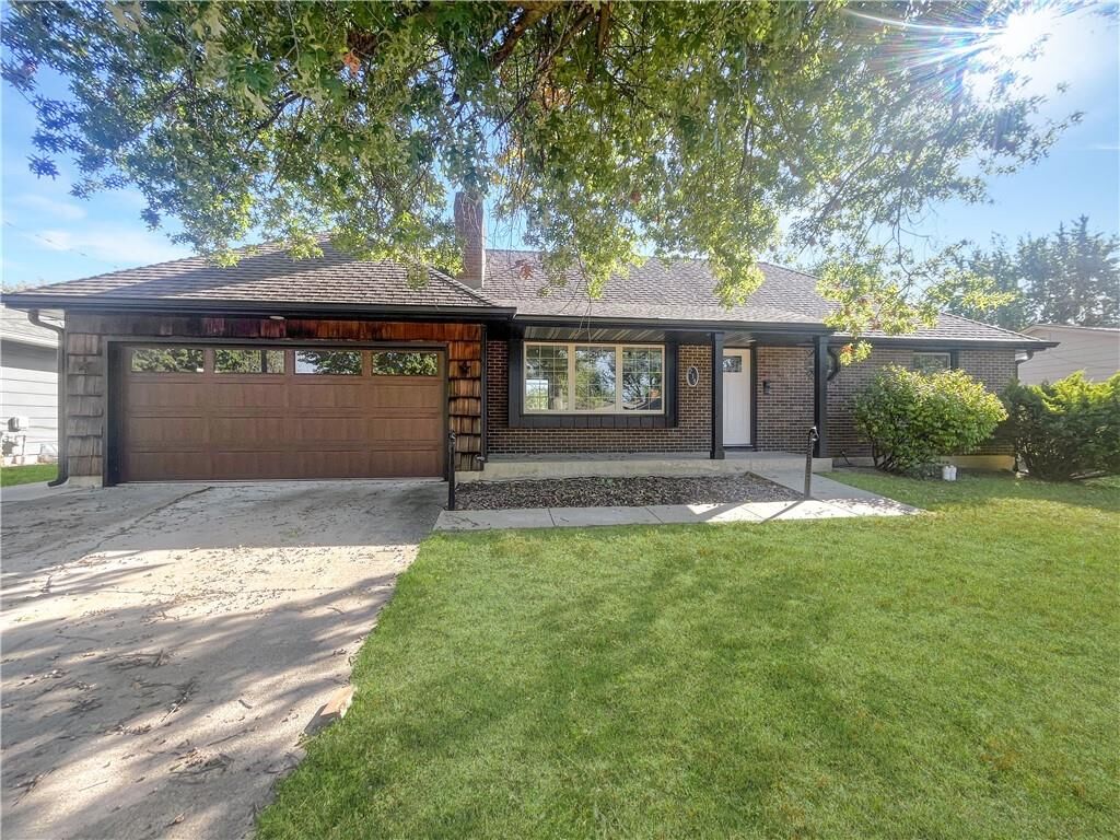 Property Photo:  239 Southwest Drive  MO 64601 