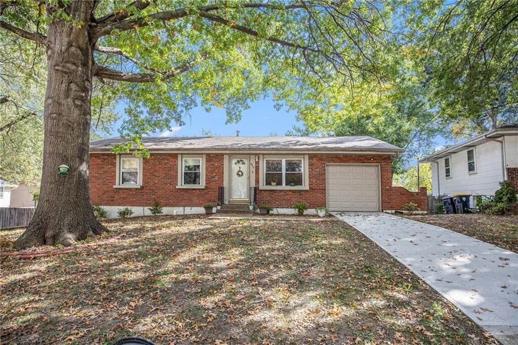 Property Photo:  5417 NE 57th Terrace  MO 64119 