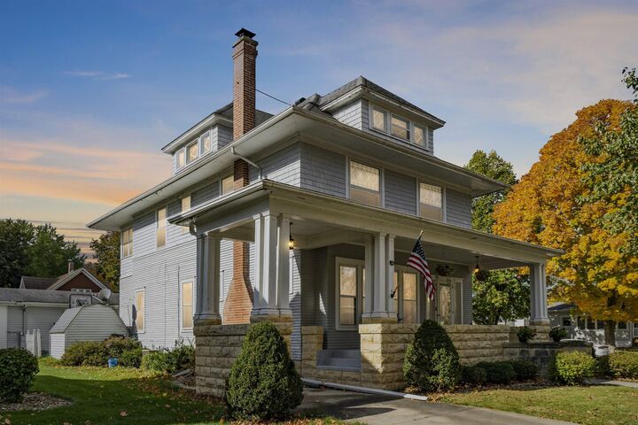 707 N Main  Elkader IA 52043 photo