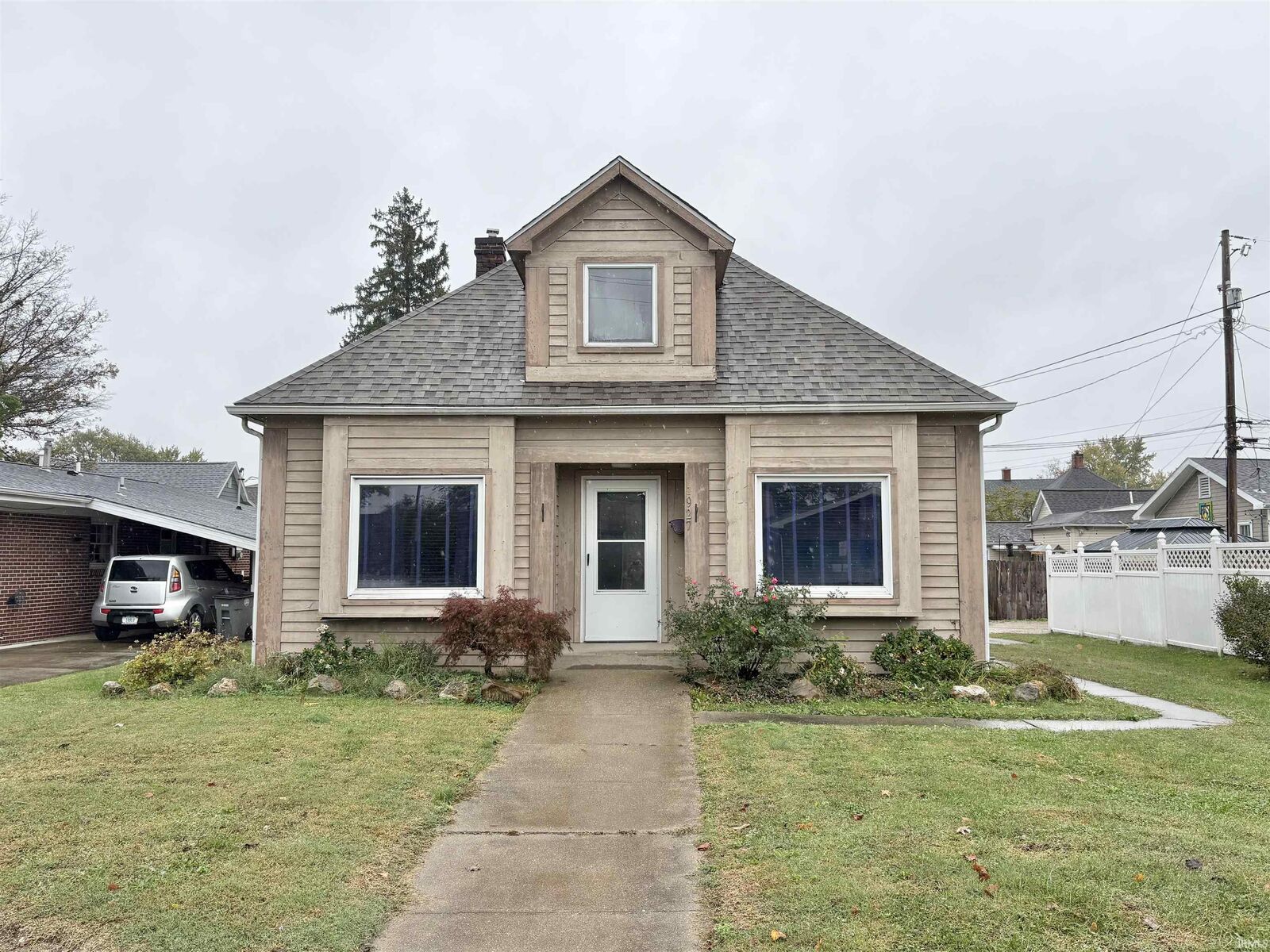 Property Photo: 1927 Washington Avenue IN 47591