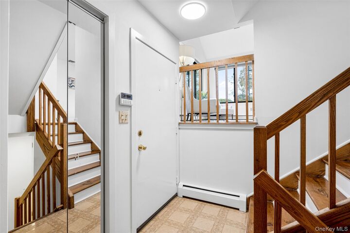 Property Photo:  3 Top Of The Ridge B2  NY 10543 