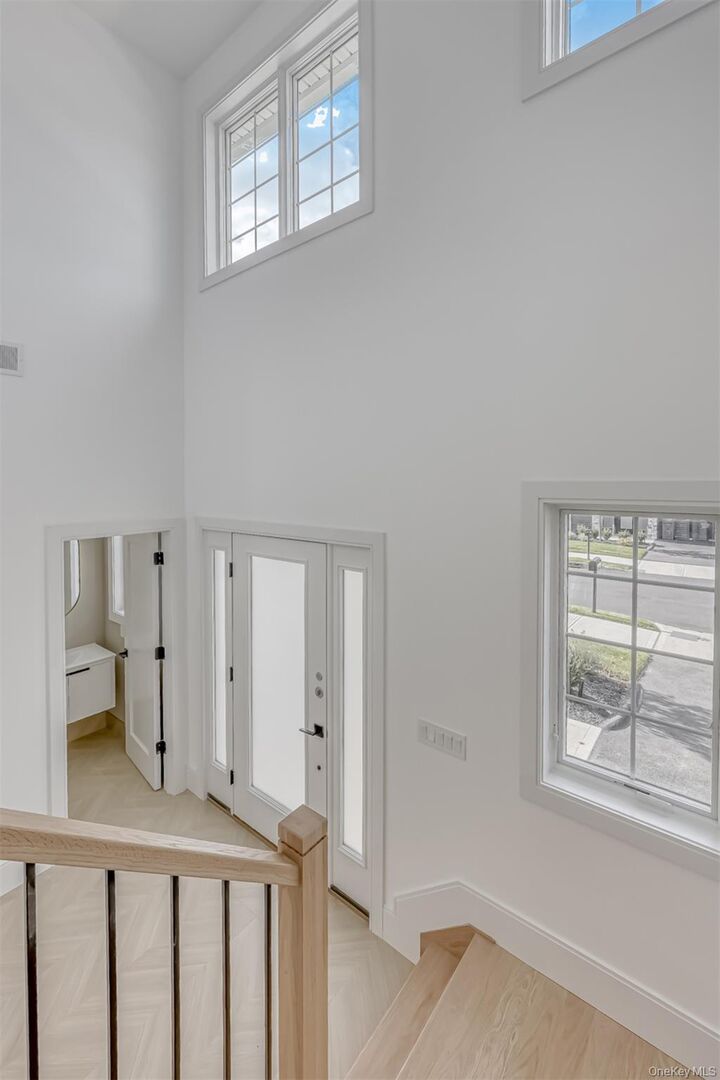 Property Photo:  28 Silverwood Circle  NY 10901 