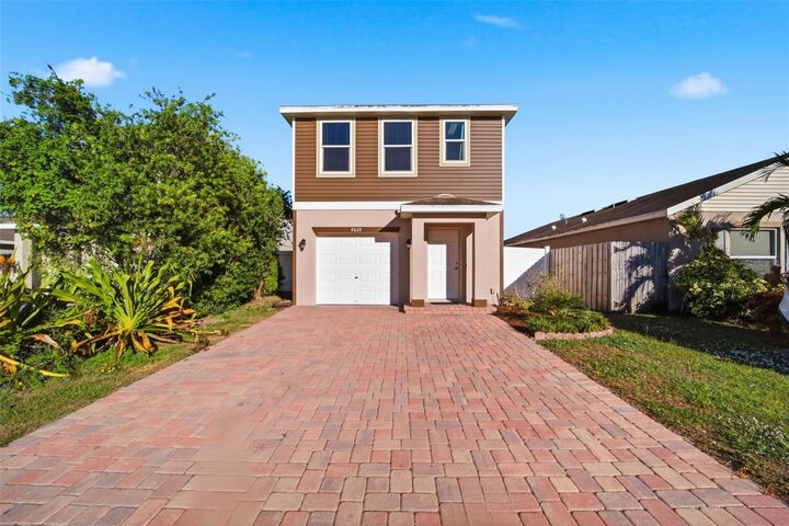 Property Photo:  4035 11th Street E  FL 34208 