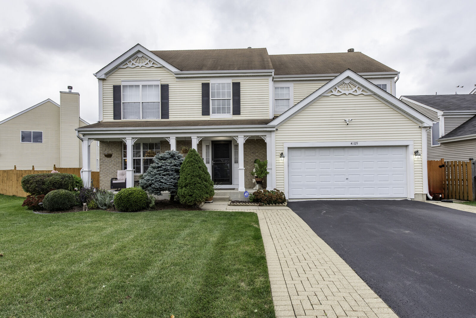 Property Photo:  4109 Sarah Drive  IL 60099