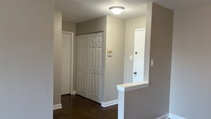 Property Photo:  8808 N Leslie Lane 2F  IL 60016