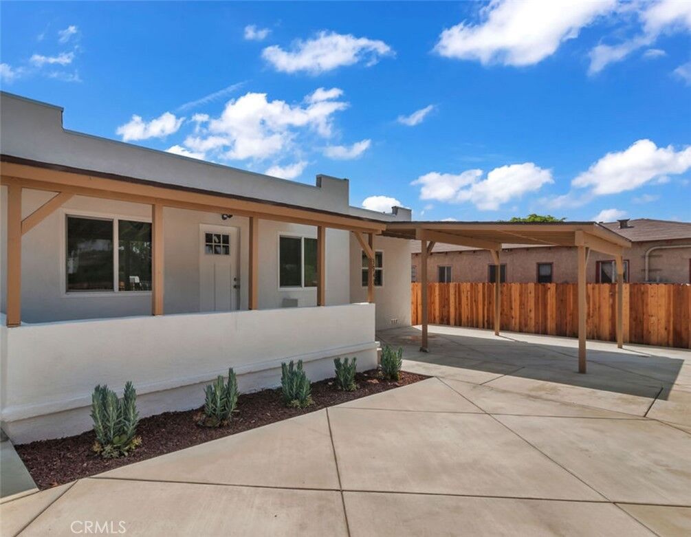 Property Photo:  3948 Van Horne  CA 90032 