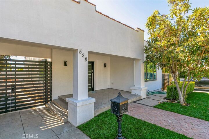 Property Photo:  528 Spencer Street  CA 91202 