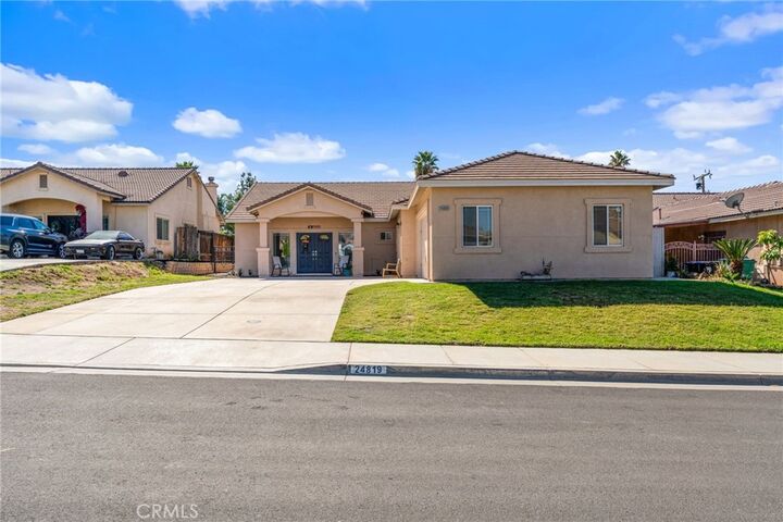 Property Photo:  24819 Skyland  CA 92557