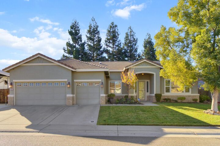 928 Jordine Way  Galt CA 95632 photo