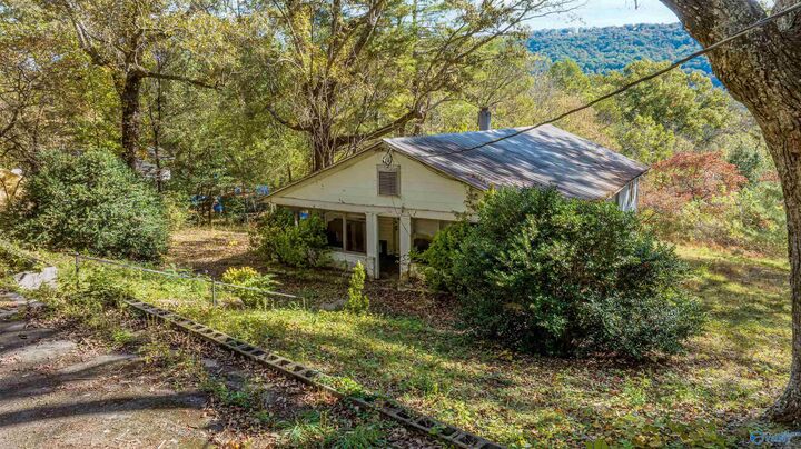 Property Photo:  76 High Avenue  AL 35989