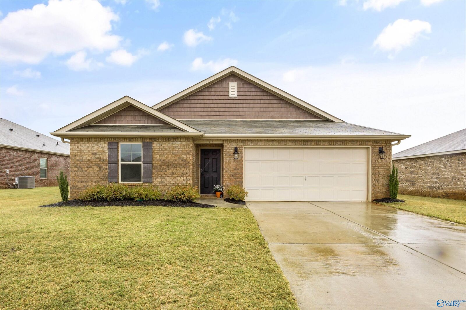 Property Photo:  117 Hank Court  AL 35750