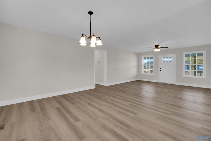 Property Photo:  39 Kyle Street  AL 35986 