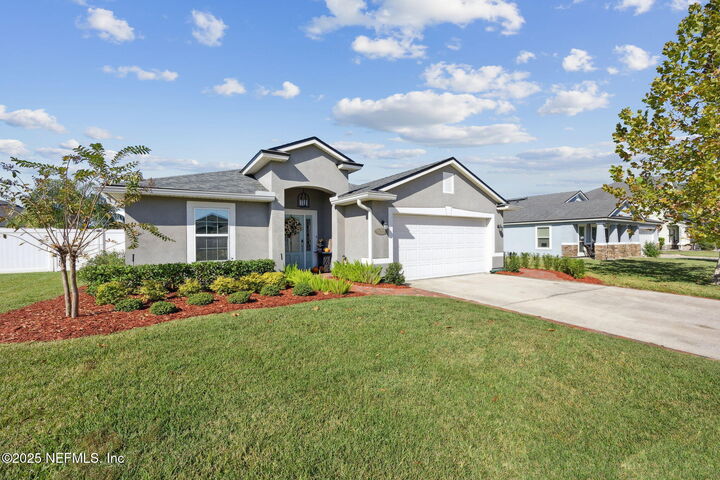 Property Photo:  95227 Windflower Trail  FL 32034 