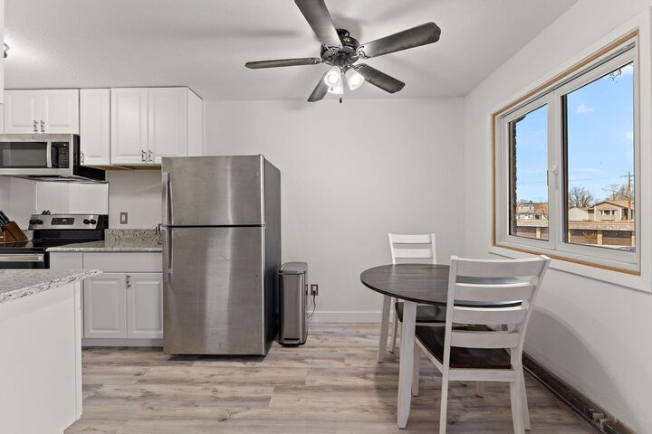 Property Photo:  4407 Wilshire Boulevard 204  MN 55364