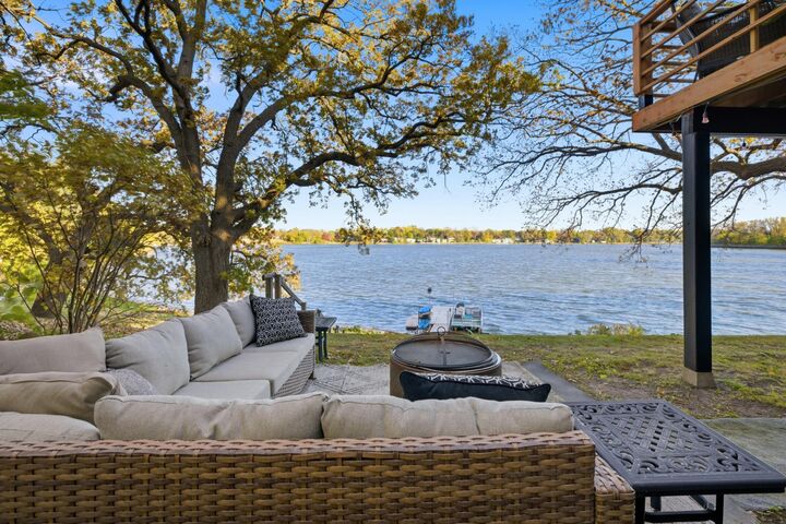 Property Photo:  3988 Lake Curve Avenue N  MN 55422 