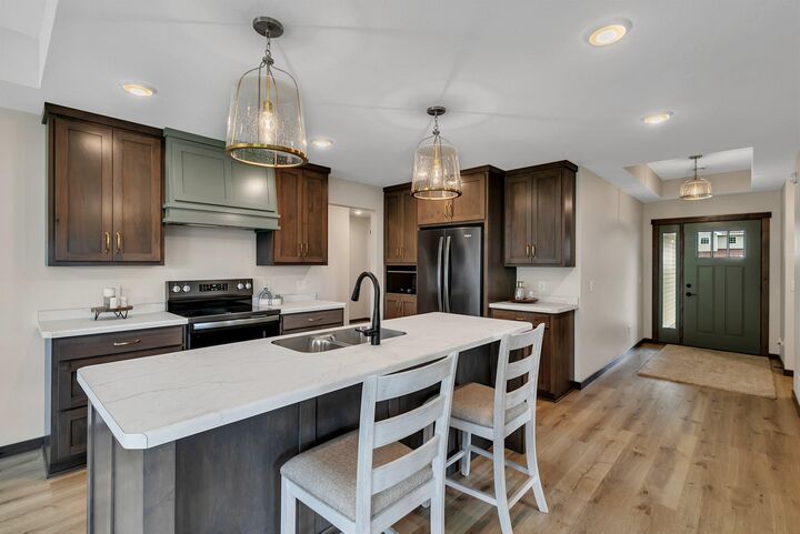 Property Photo:  5815 Rivers Edge Drive  MN 56303