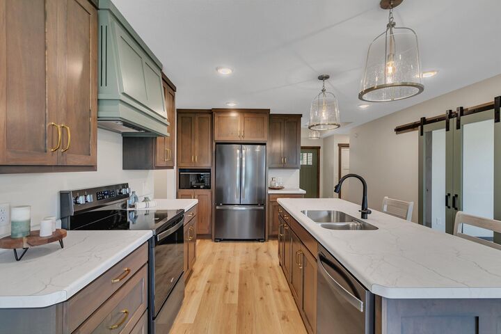 Property Photo: 5815 Rivers Edge Drive MN 56303