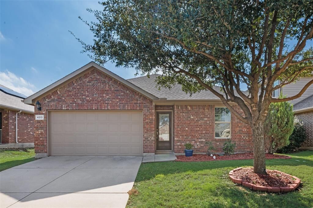 Photo de la propriété:  4313 Coney Island Drive  TX 75036 