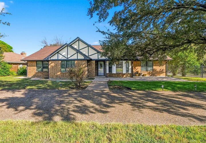 202 Tampico Circle  Duncanville TX 75116 photo