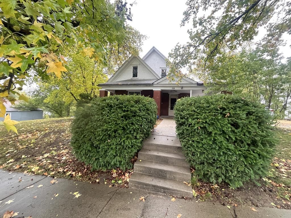 Property Photo: 220 Benton St. MO 64633