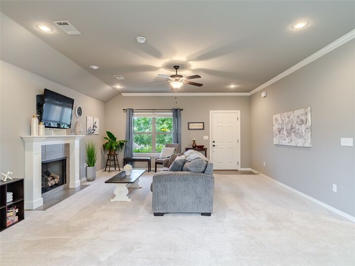 Property Photo: 2900 Millstone Drive AR 72704