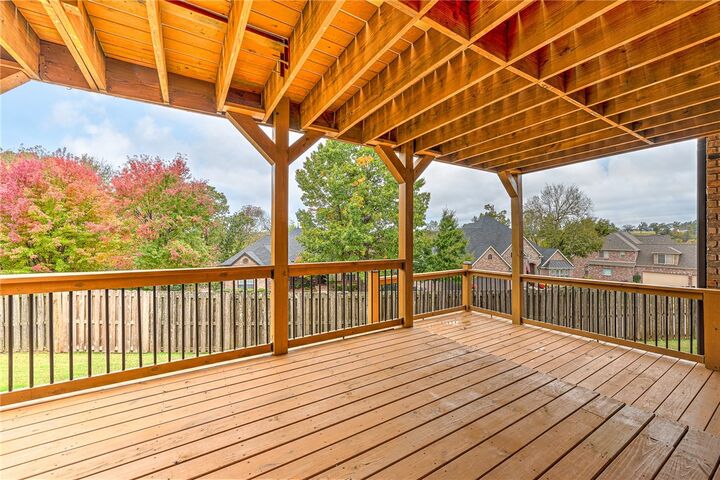 Property Photo:  7008 W Inglewood Court  AR 72758