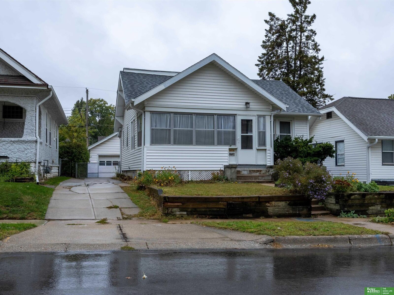 Property Photo:  2730 N 48th Avenue  NE 68104