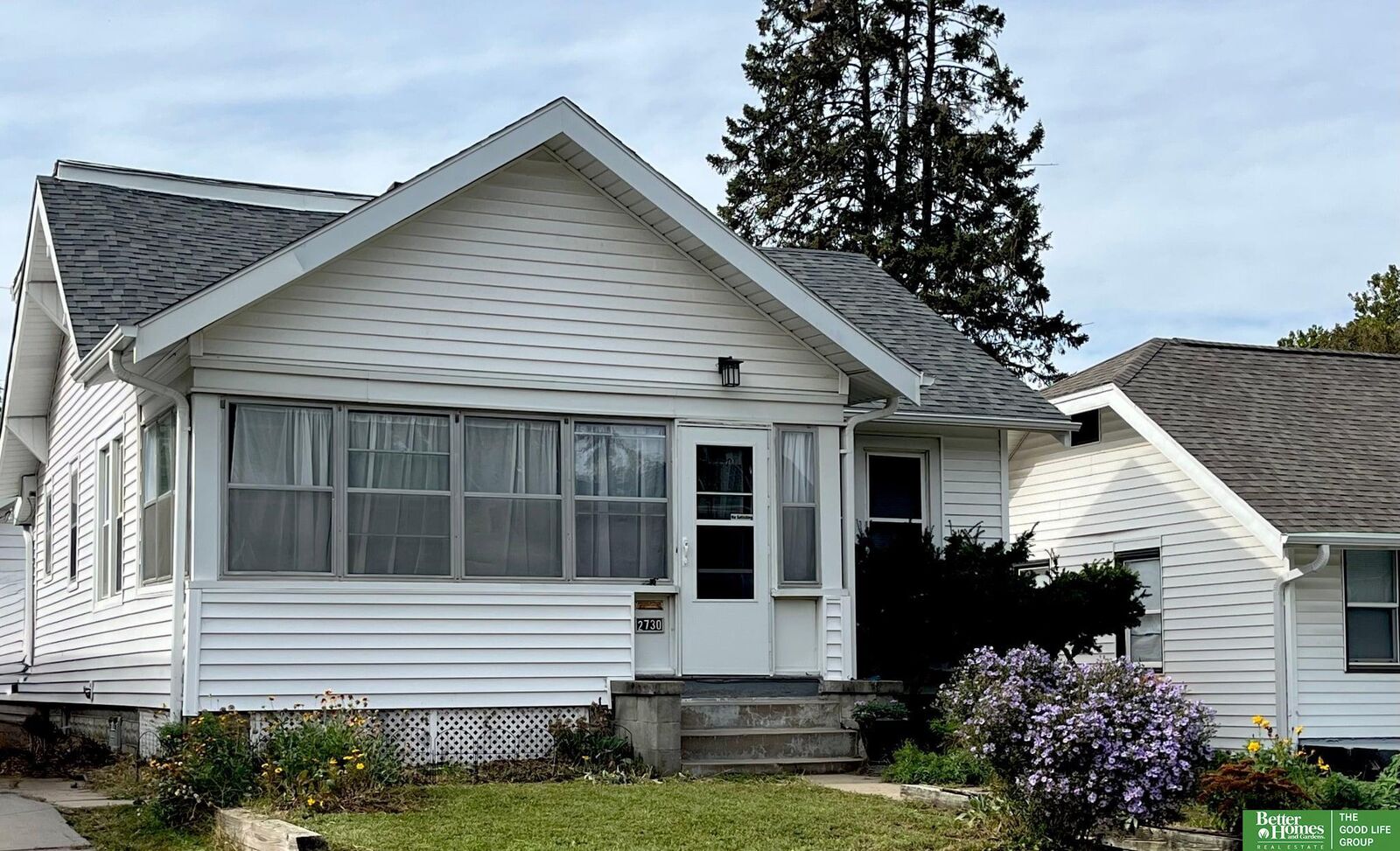 Property Photo: 2730 N 48th Avenue NE 68104