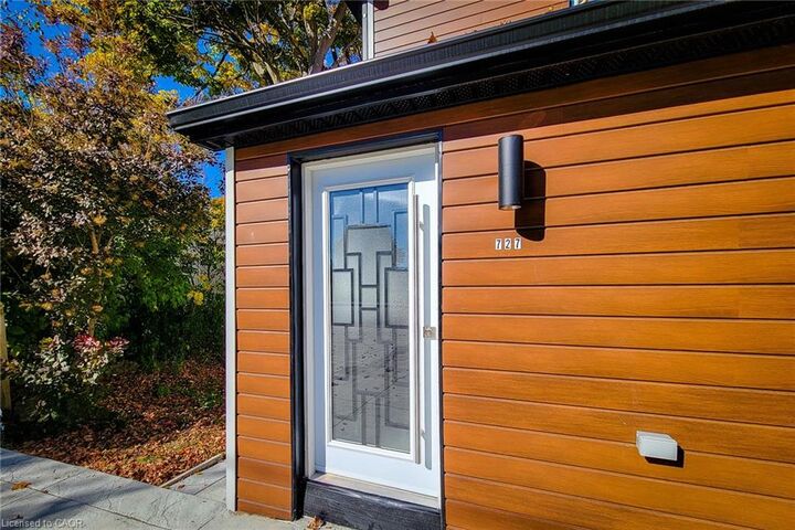 Property Photo:  727 College Avenue  ON N4S 2C7