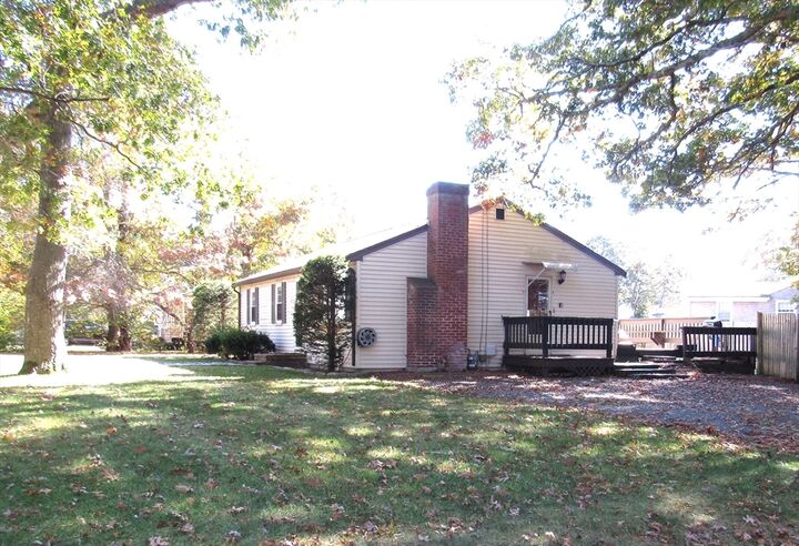 Property Photo:  3 Andy Ln  MA 02673 