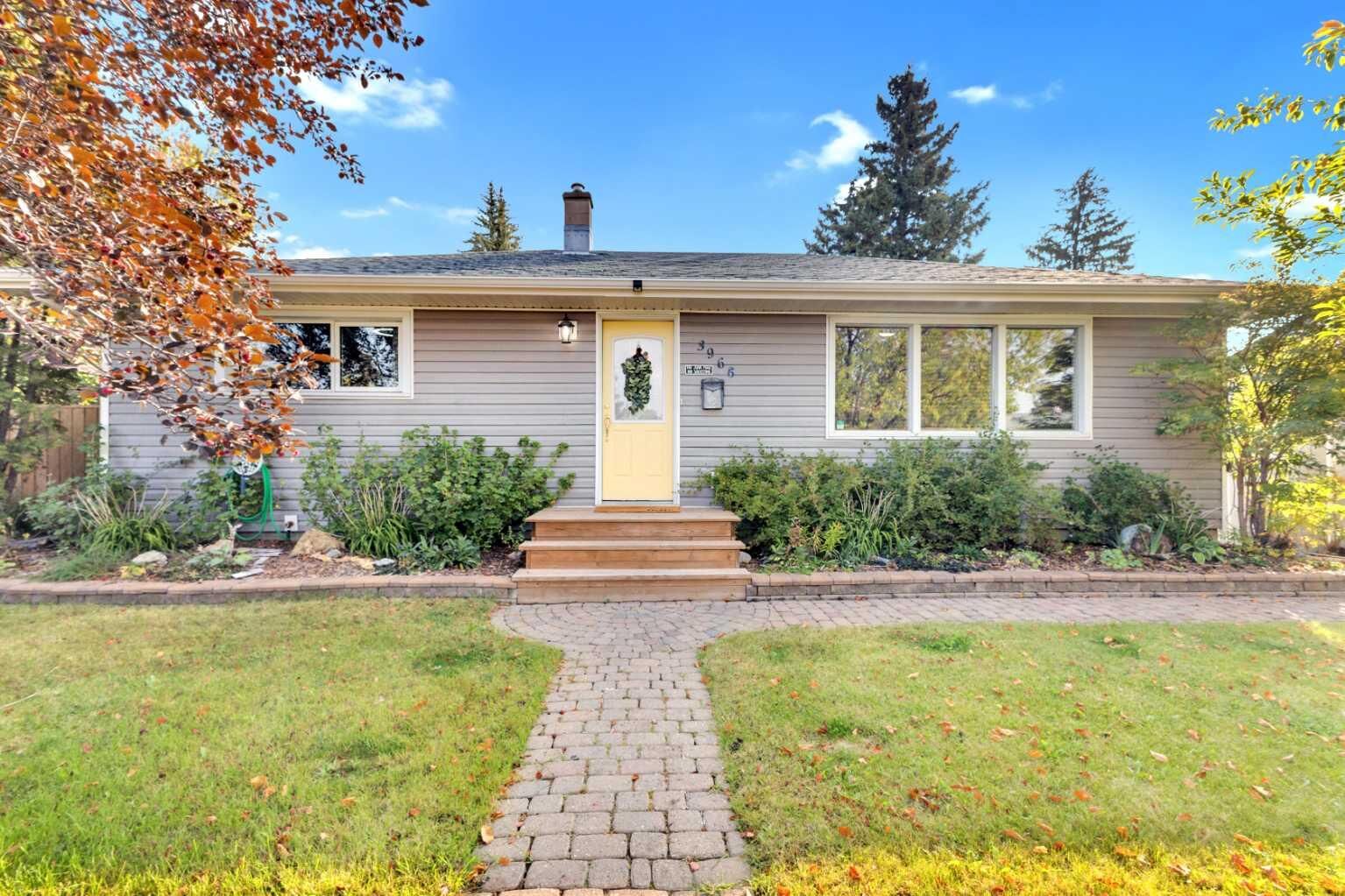 Property Photo:  3965 38A Avenue  AB T4N 2V6