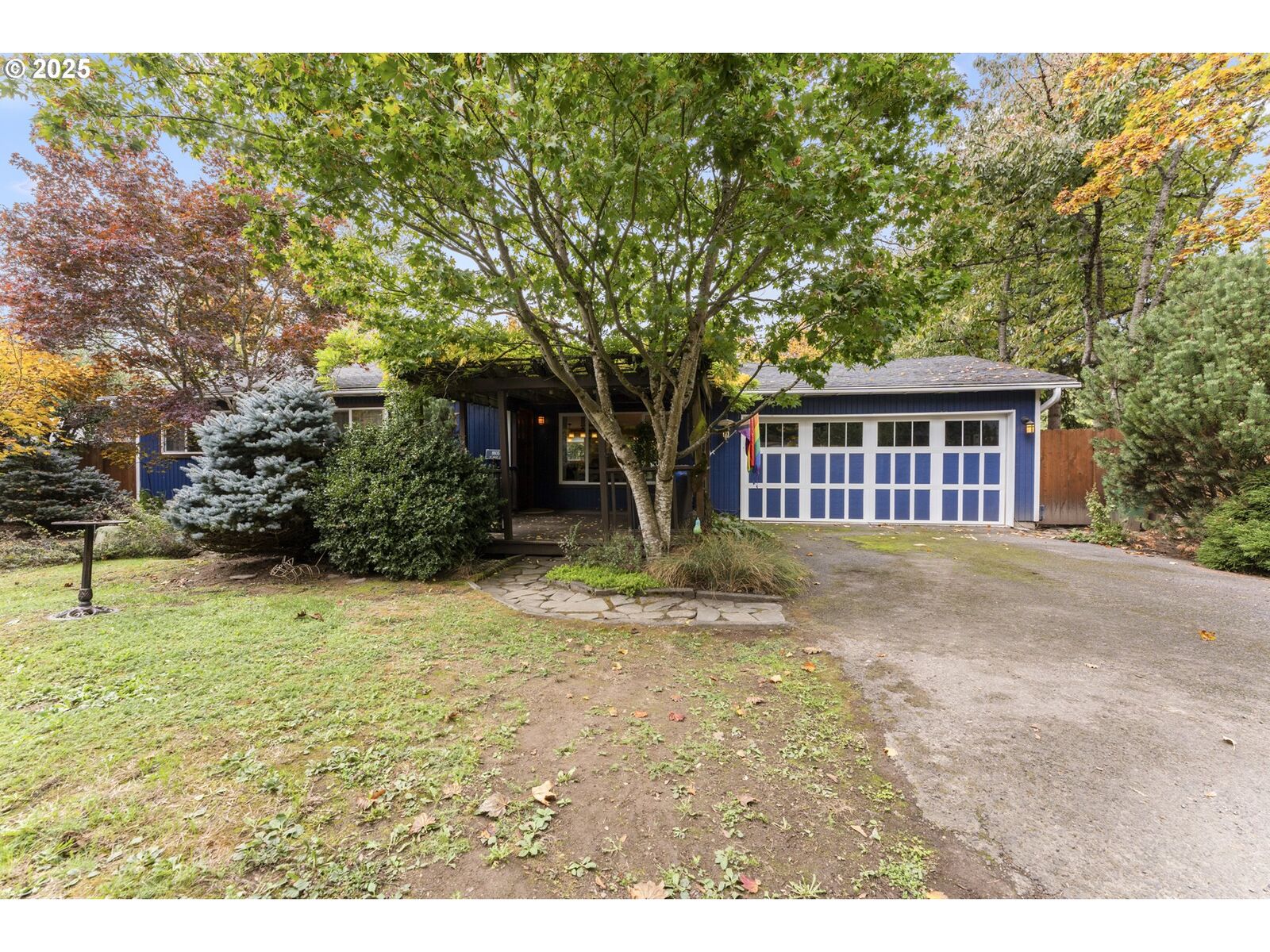 Property Photo:  8805 SW Snoopy Ct  OR 97223 
