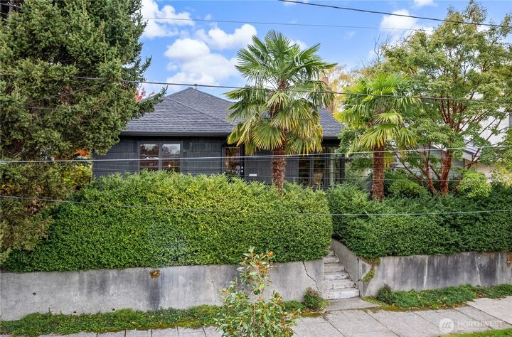 Property Photo:  7330  11th Avenue NE  WA 98115 