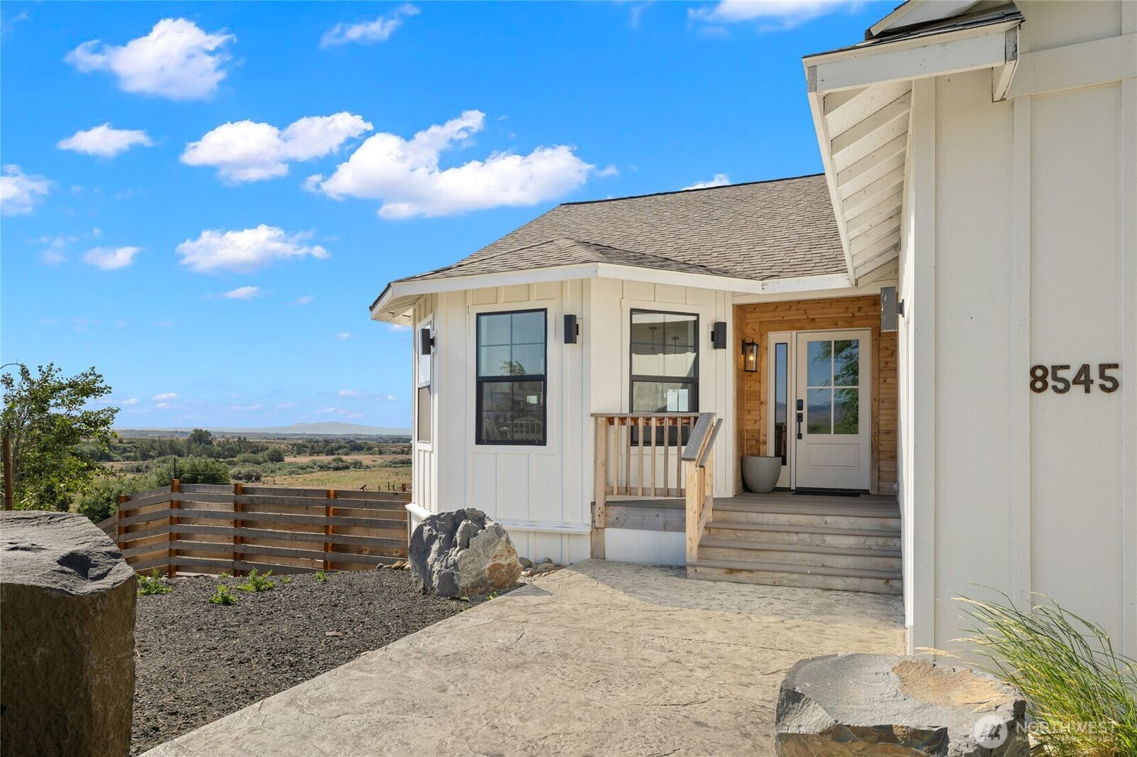 Property Photo:  8545  Hwy 97  WA 98926 