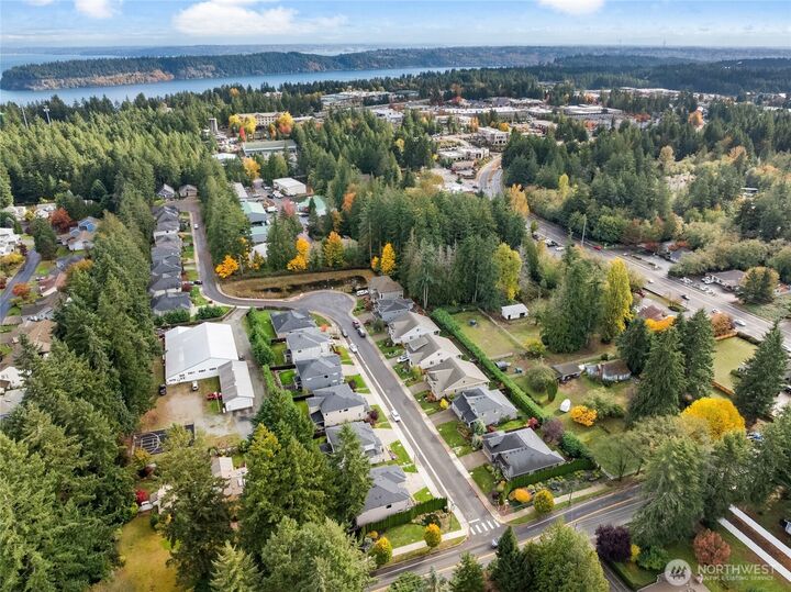 Property Photo:  3719  Fox Court  WA 98335