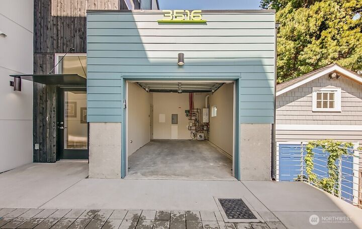 Property Photo: 3516 NE 87th Street C WA 98115