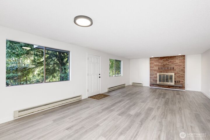 Property Photo:  2418  Euclid Avenue  WA 98203 